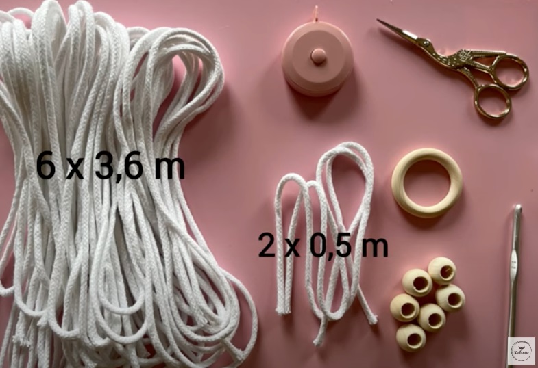 Macramé záves na kvetináč