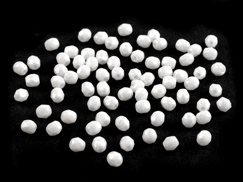 České brúsené sklenené korálky (ohňovky) 3 mm, 5 g – biele