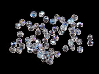 České brúsené sklenené korálky (ohňovky) 3 mm, 5 g – číre